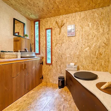 Kuusehaldja Glamping Luxury tent Kohila